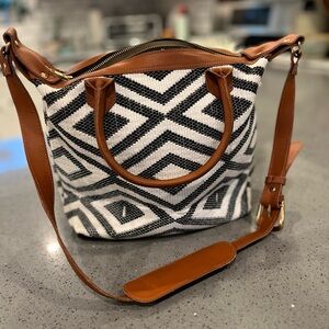 Tribe Alive boho style purse/tote NWOT